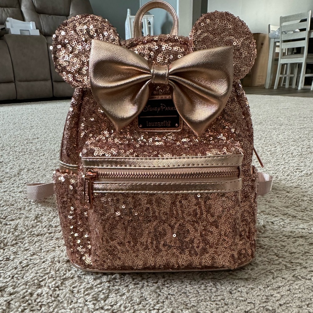 Minnie Mouse Sequin Loungefly Mini backpack - rose gold